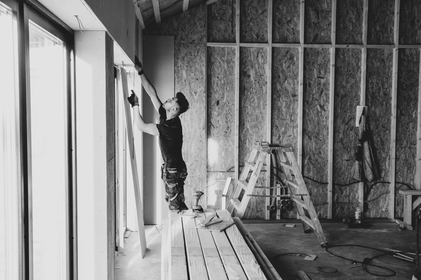 上海外墙脚手架工程安全规范与验收标准要点分析